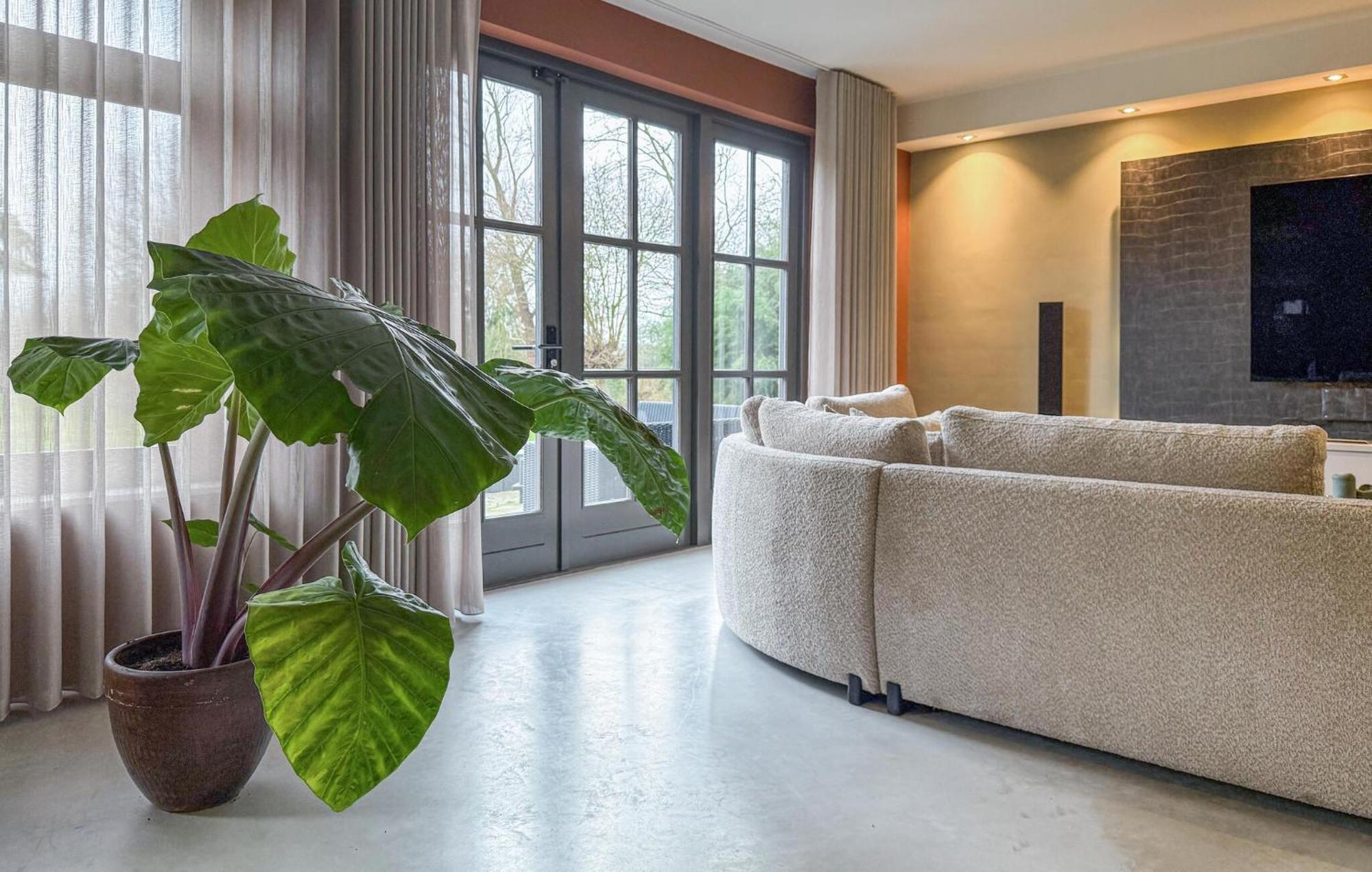 Beautiful Home In Son En Breugel With House A Panoramic View Exterior photo